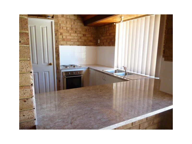 42 Minderoo Crescent, Golden Bay WA 6174