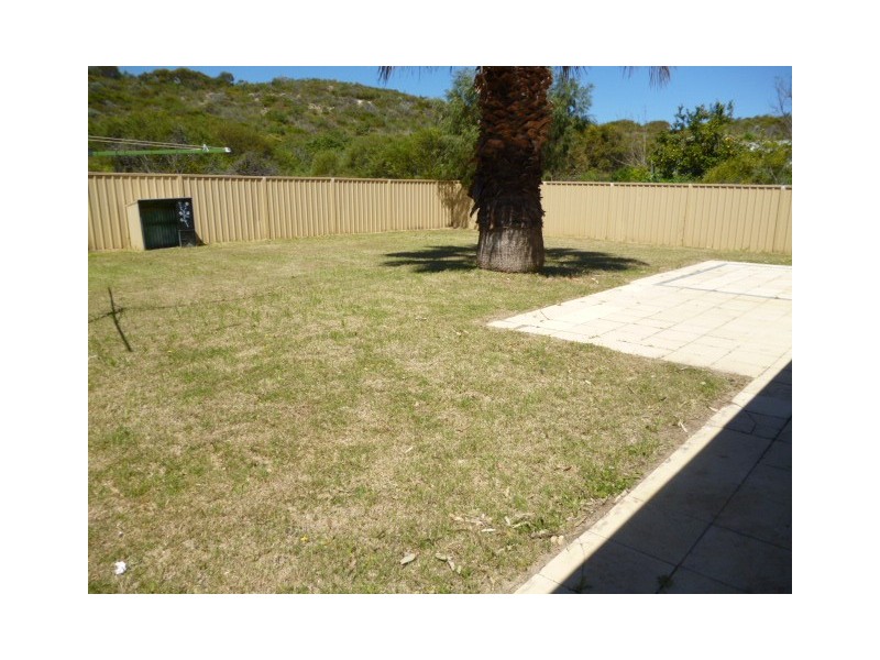 42 Minderoo Crescent, Golden Bay WA 6174