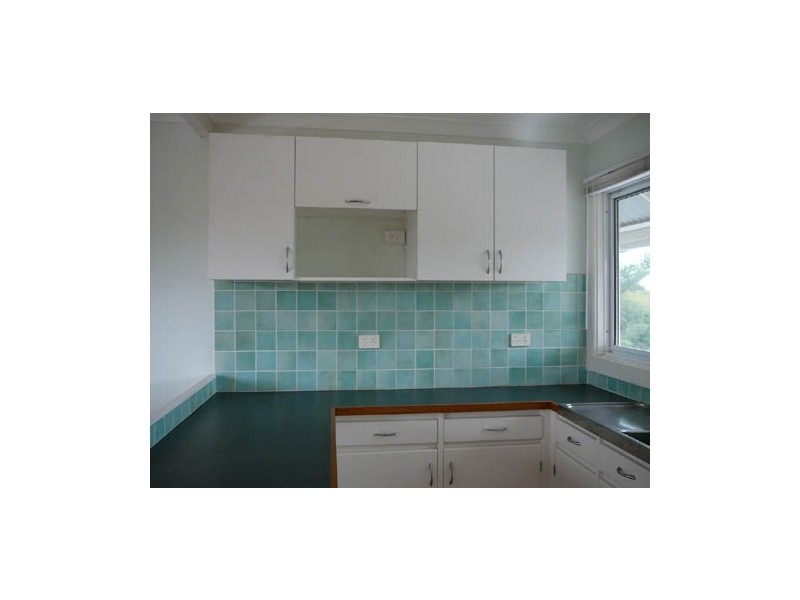 10 Dampier Dr, Golden Bay WA 6174