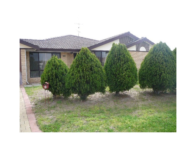 4 Brittania Place, Port Kennedy WA 6172