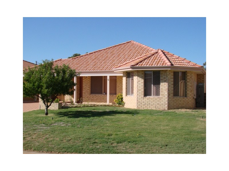 4 Rosebay Grove, Singleton WA 6175