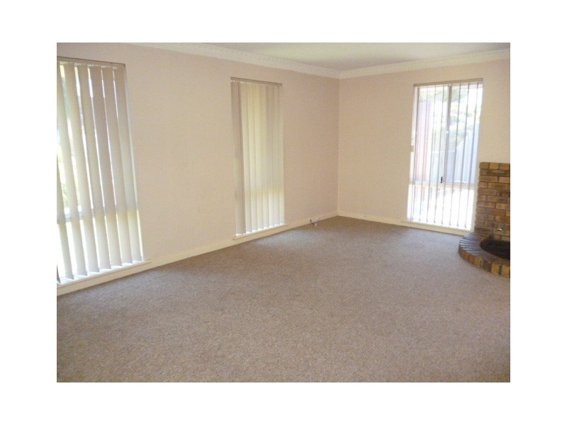 12 Yanrey Street, Golden Bay WA 6174