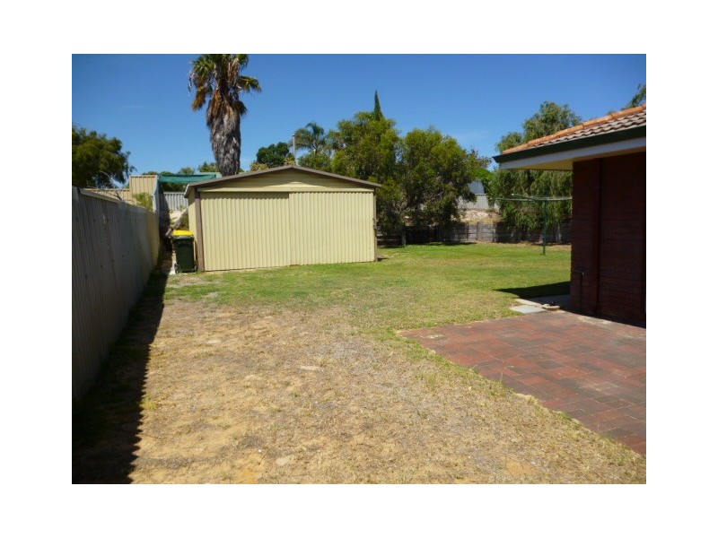12 Yanrey Street, Golden Bay WA 6174