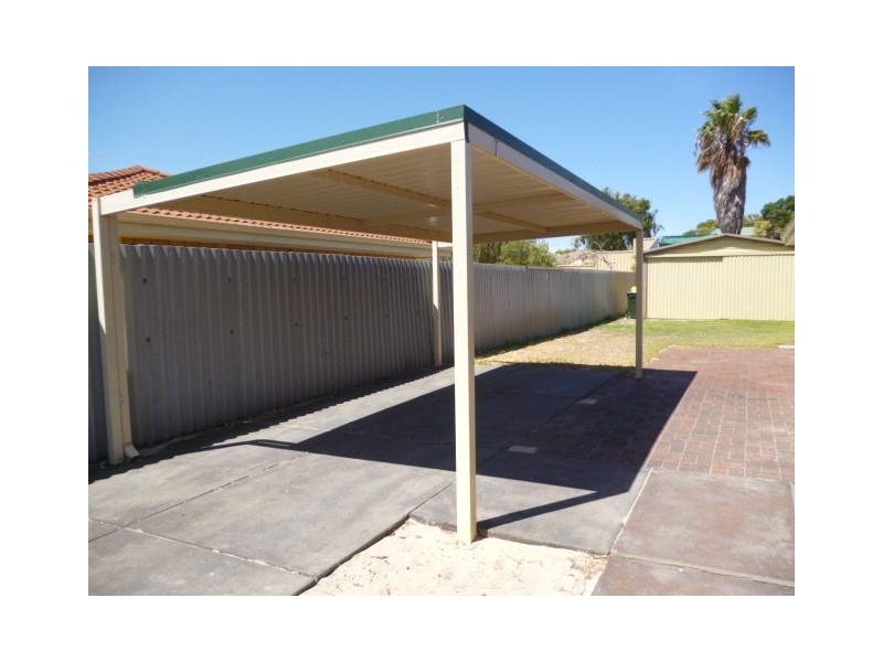 12 Yanrey Street, Golden Bay WA 6174