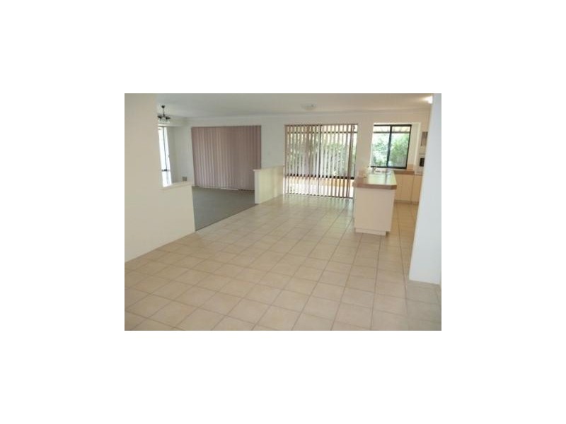 8 Anguilla Court, Secret Harbour WA 6173