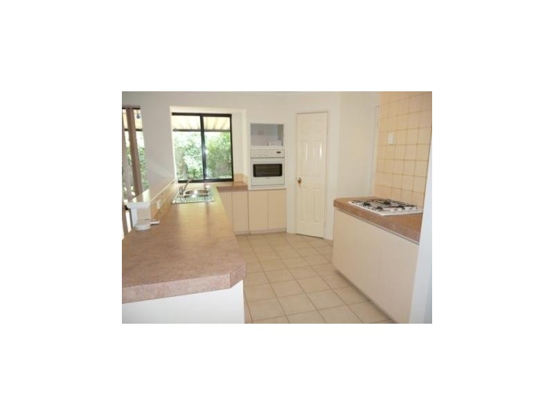 8 Anguilla Court, Secret Harbour WA 6173