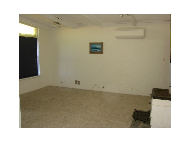 22 Erlistoun Street, Golden Bay WA 6174