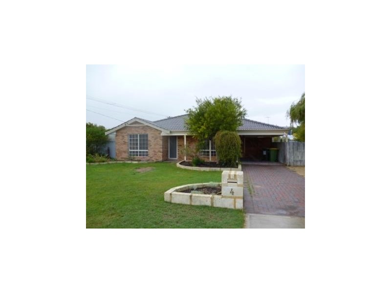 4 Wenn Road, Singleton WA 6175