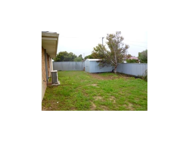 4 Wenn Road, Singleton WA 6175