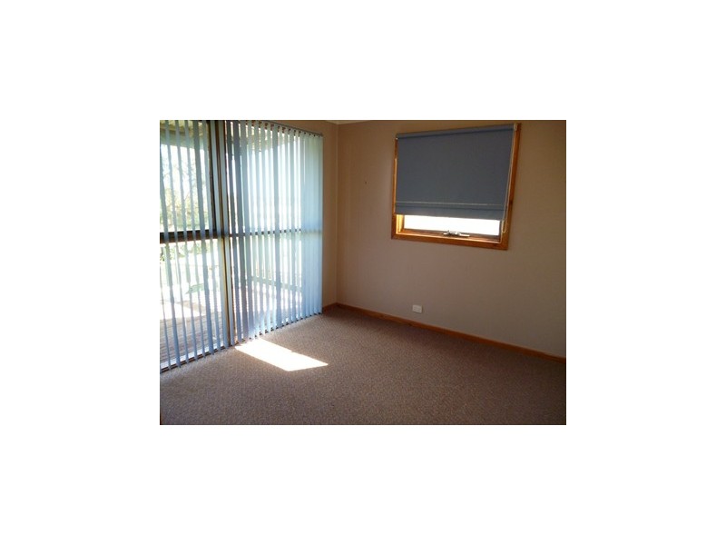 3 Warrie Street, Golden Bay WA 6174