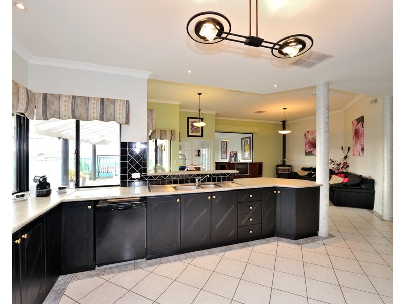 9 Eucalypt Close, Singleton WA 6175