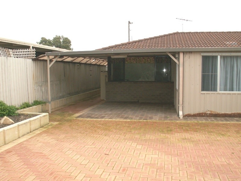 42 Noreena Ave, Golden Bay WA 6174