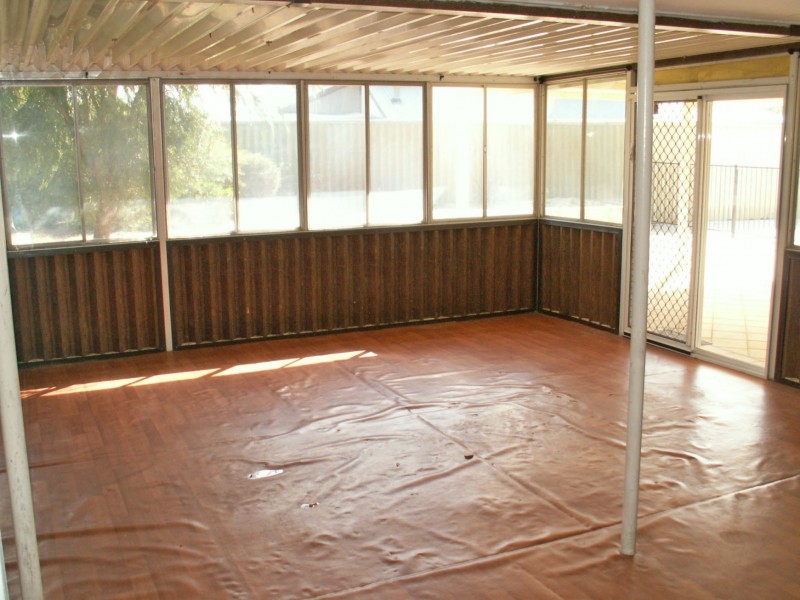 31 Cavender St, Singleton WA 6175