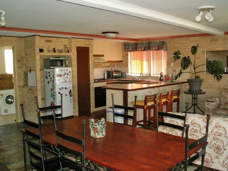 13 Bight Reefs Rd, Singleton WA 6175