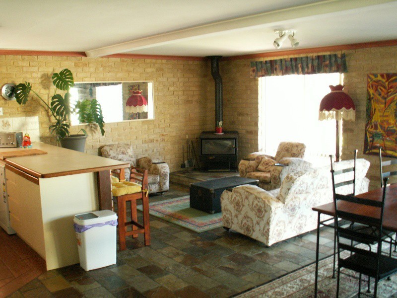 13 Bight Reefs Rd, Singleton WA 6175