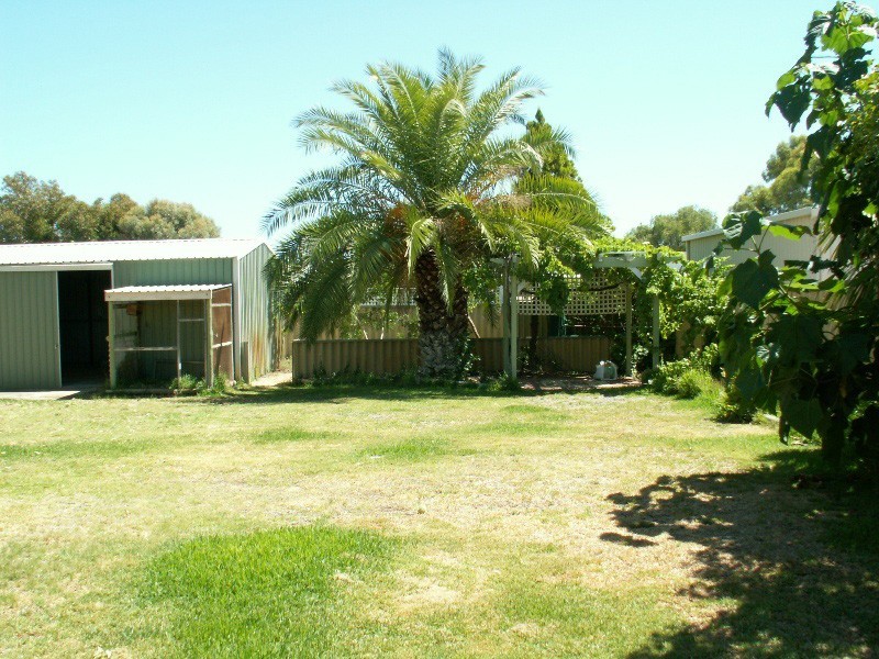 13 Bight Reefs Rd, Singleton WA 6175