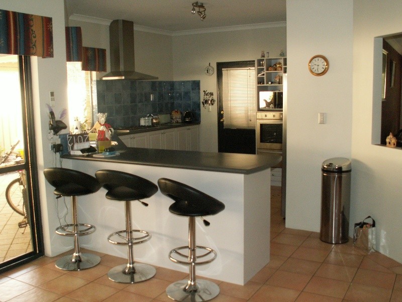 21 Swanson Way, Secret Harbour WA 6173