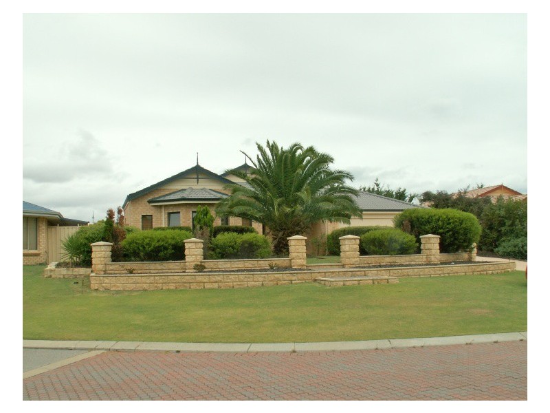 21 Swanson Way, Secret Harbour WA 6173