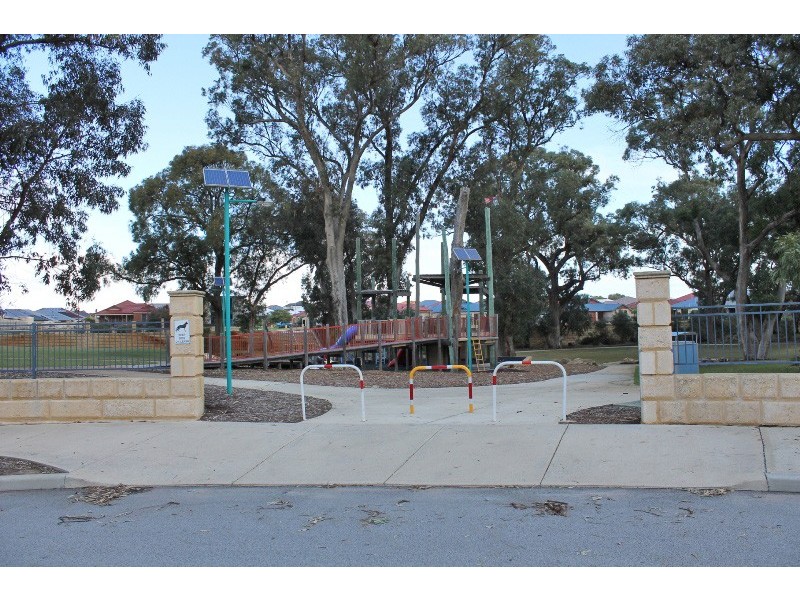 41 Nottely Crescent, Secret Harbour WA 6173