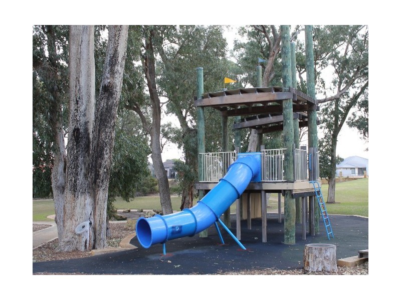 41 Nottely Crescent, Secret Harbour WA 6173