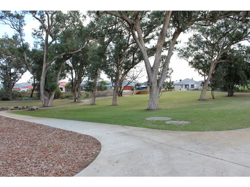 41 Nottely Crescent, Secret Harbour WA 6173