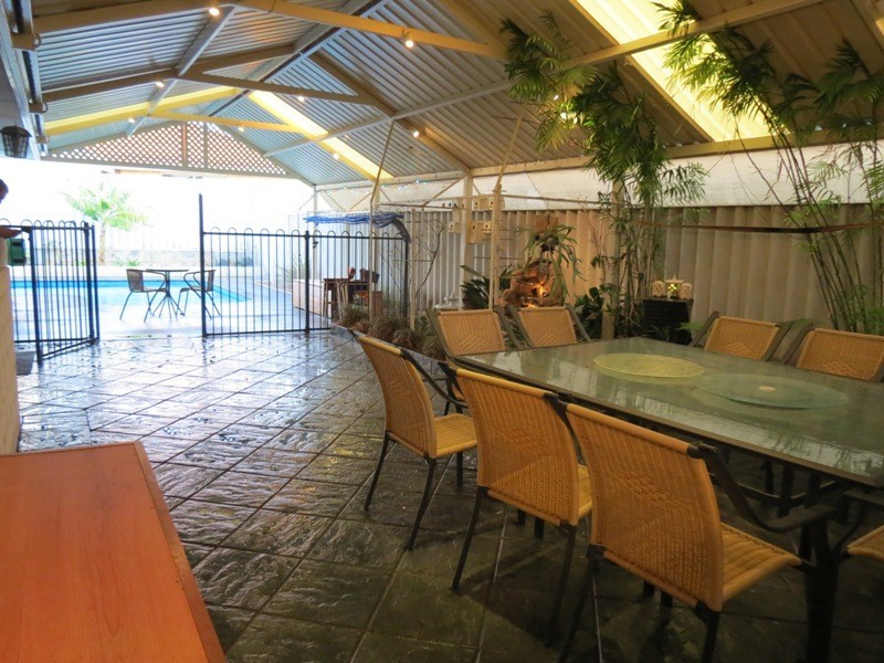 1 Sete Green, Secret Harbour WA 6173
