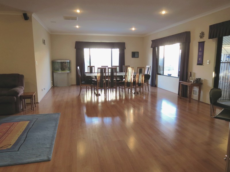 1 Sete Green, Secret Harbour WA 6173