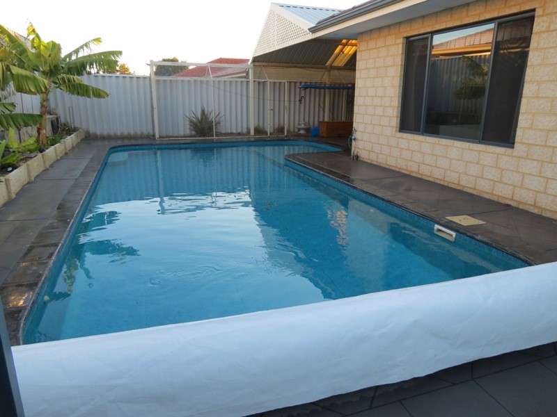 1 Sete Green, Secret Harbour WA 6173