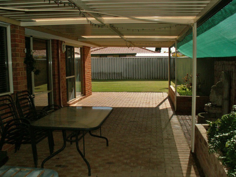 10 Dunns Way, Port Kennedy WA 6172