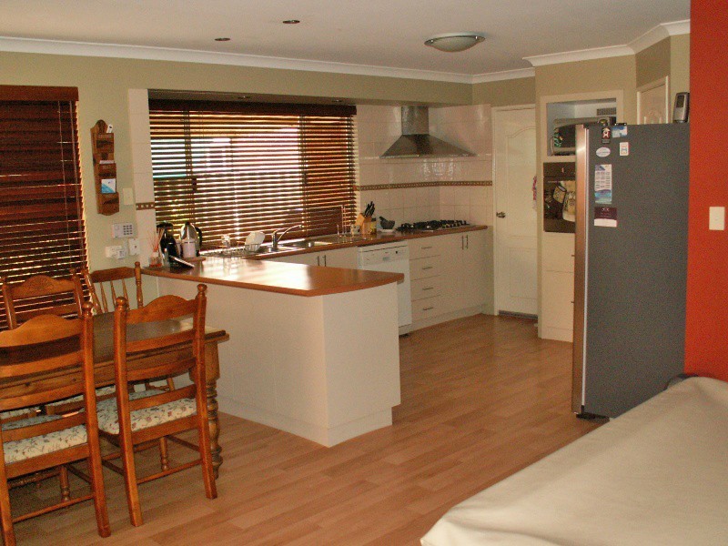 10 Dunns Way, Port Kennedy WA 6172