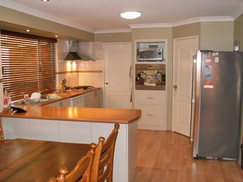 10 Dunns Way, Port Kennedy WA 6172