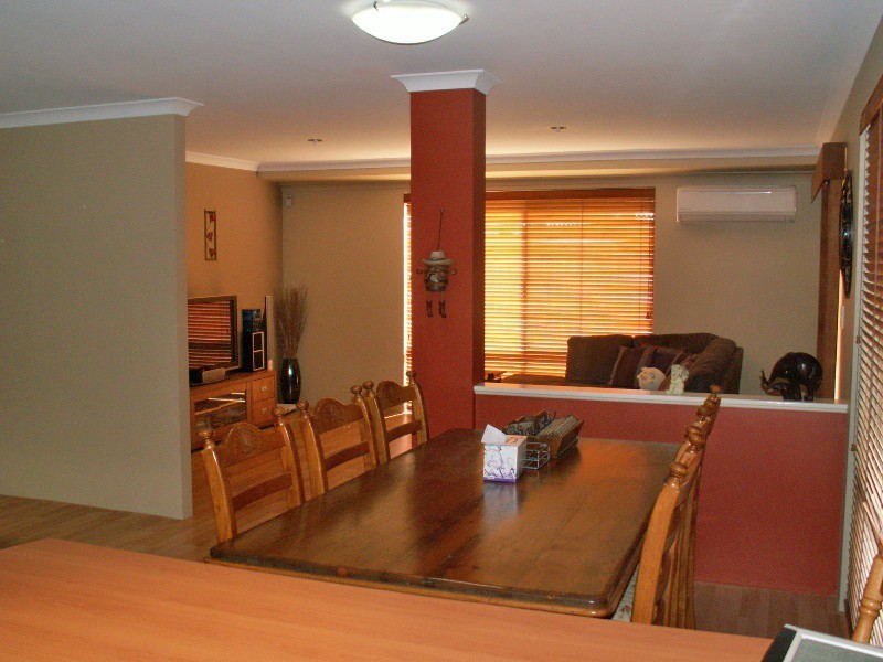 10 Dunns Way, Port Kennedy WA 6172