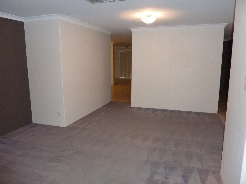 47 Edgbaston Crescent, Port Kennedy WA 6172