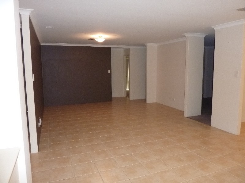 47 Edgbaston Crescent, Port Kennedy WA 6172