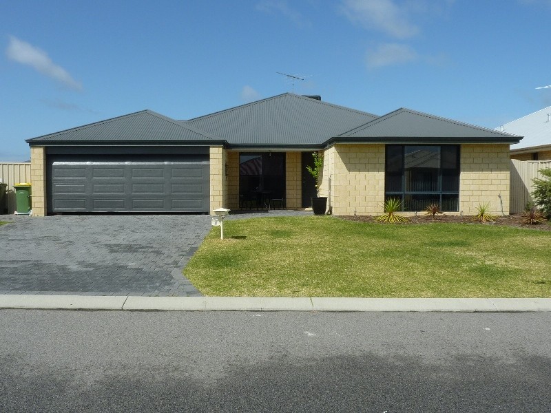 5 Champagny Way, Secret Harbour WA 6173