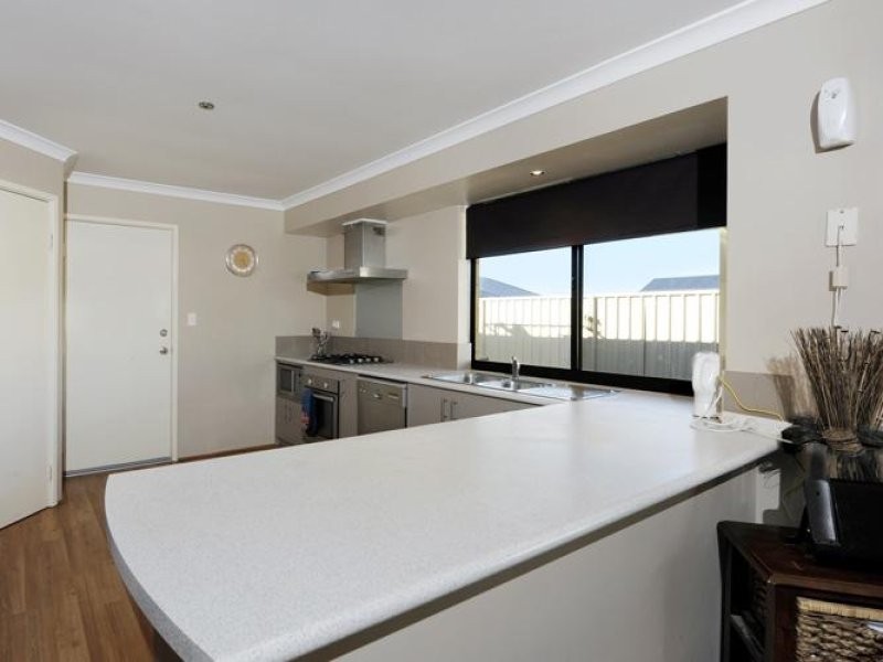 5 Champagny Way, Secret Harbour WA 6173