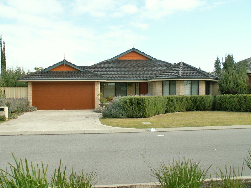 20 Miltona Drive, Secret Harbour WA 6173