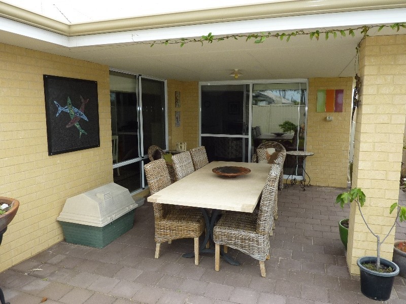 31 Coffs Bend, Secret Harbour WA 6173