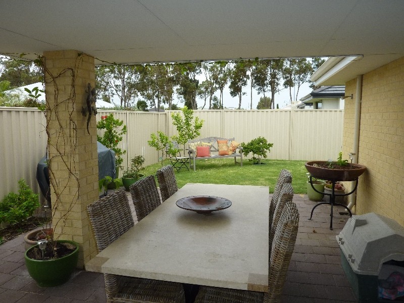 31 Coffs Bend, Secret Harbour WA 6173