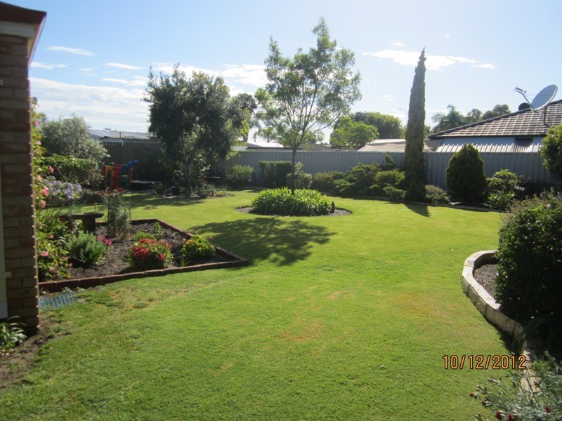 8 Clipper Drive, Port Kennedy WA 6172