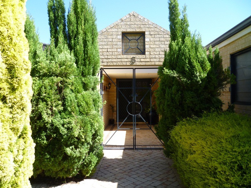 5 Wacona Way, Secret Harbour WA 6173