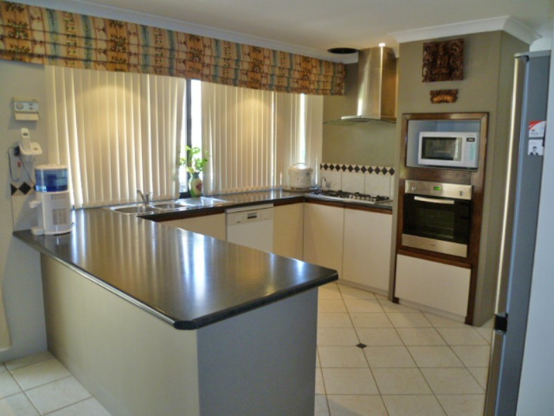 5 Wacona Way, Secret Harbour WA 6173