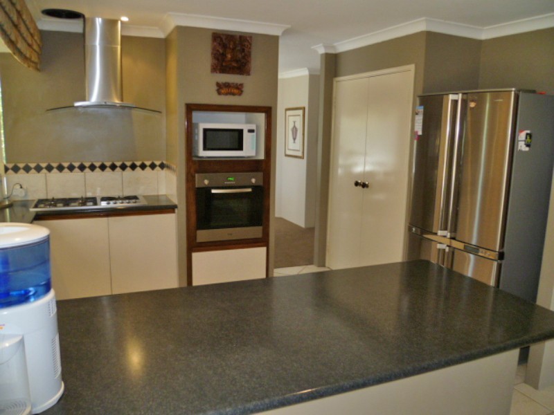 5 Wacona Way, Secret Harbour WA 6173