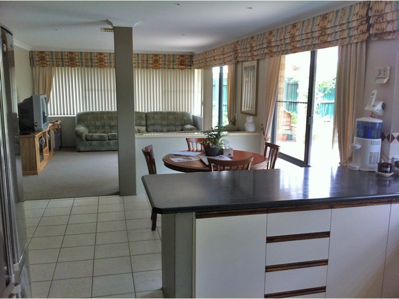 5 Wacona Way, Secret Harbour WA 6173