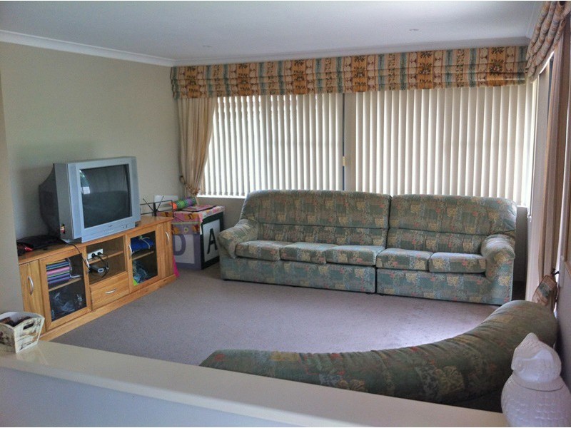 5 Wacona Way, Secret Harbour WA 6173