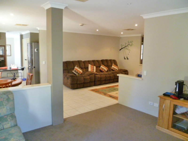 5 Wacona Way, Secret Harbour WA 6173