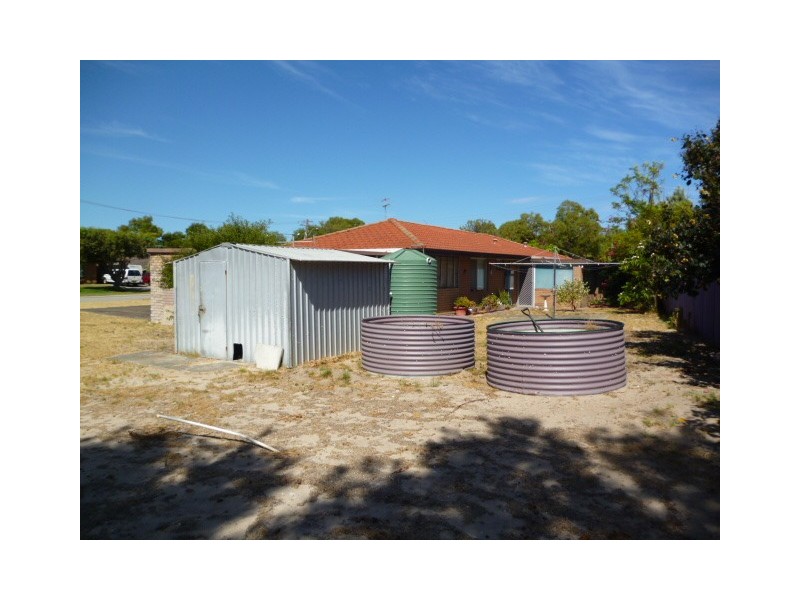 4 Dutton Way, Singleton WA 6175