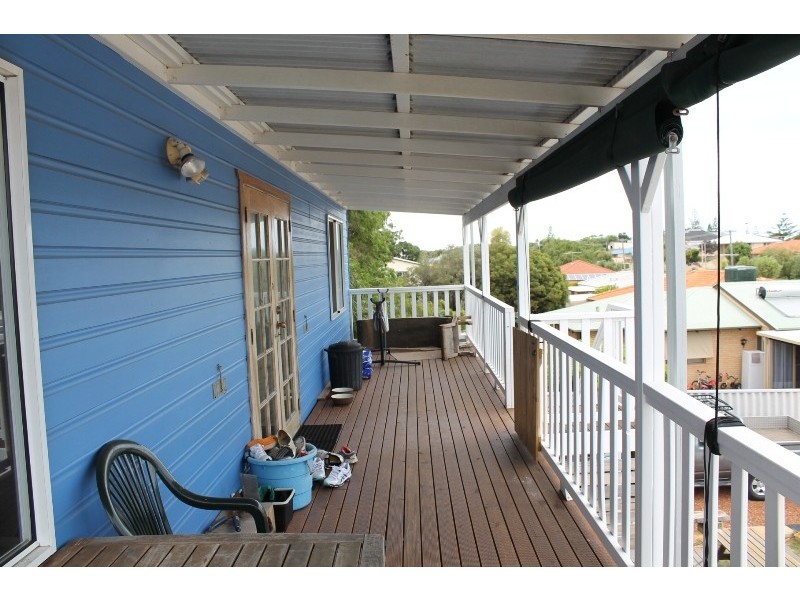 34 Mileura Street, Golden Bay WA 6174
