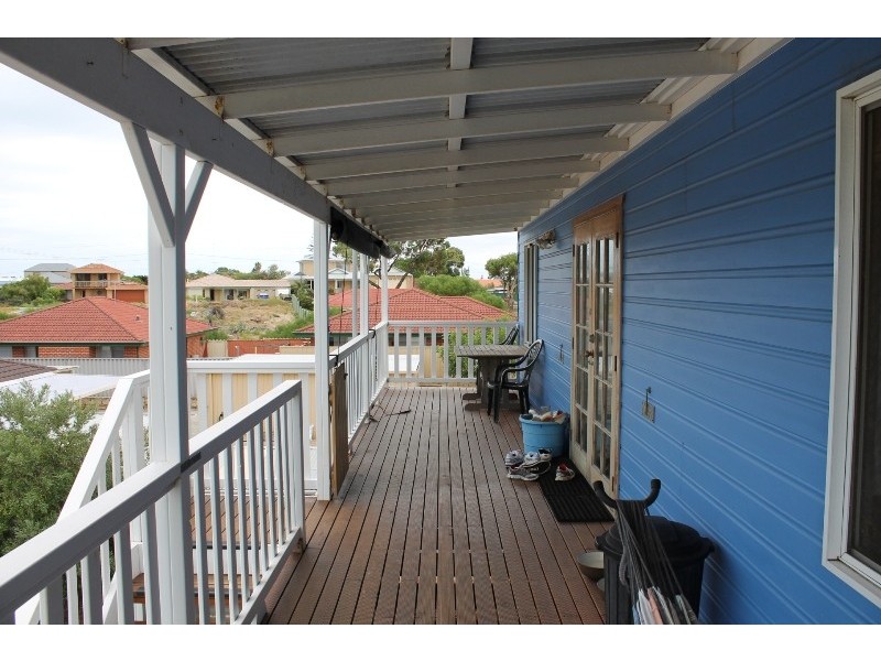 34 Mileura Street, Golden Bay WA 6174