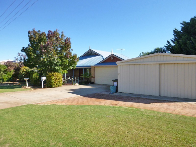 17 Penson Street, Singleton WA 6175